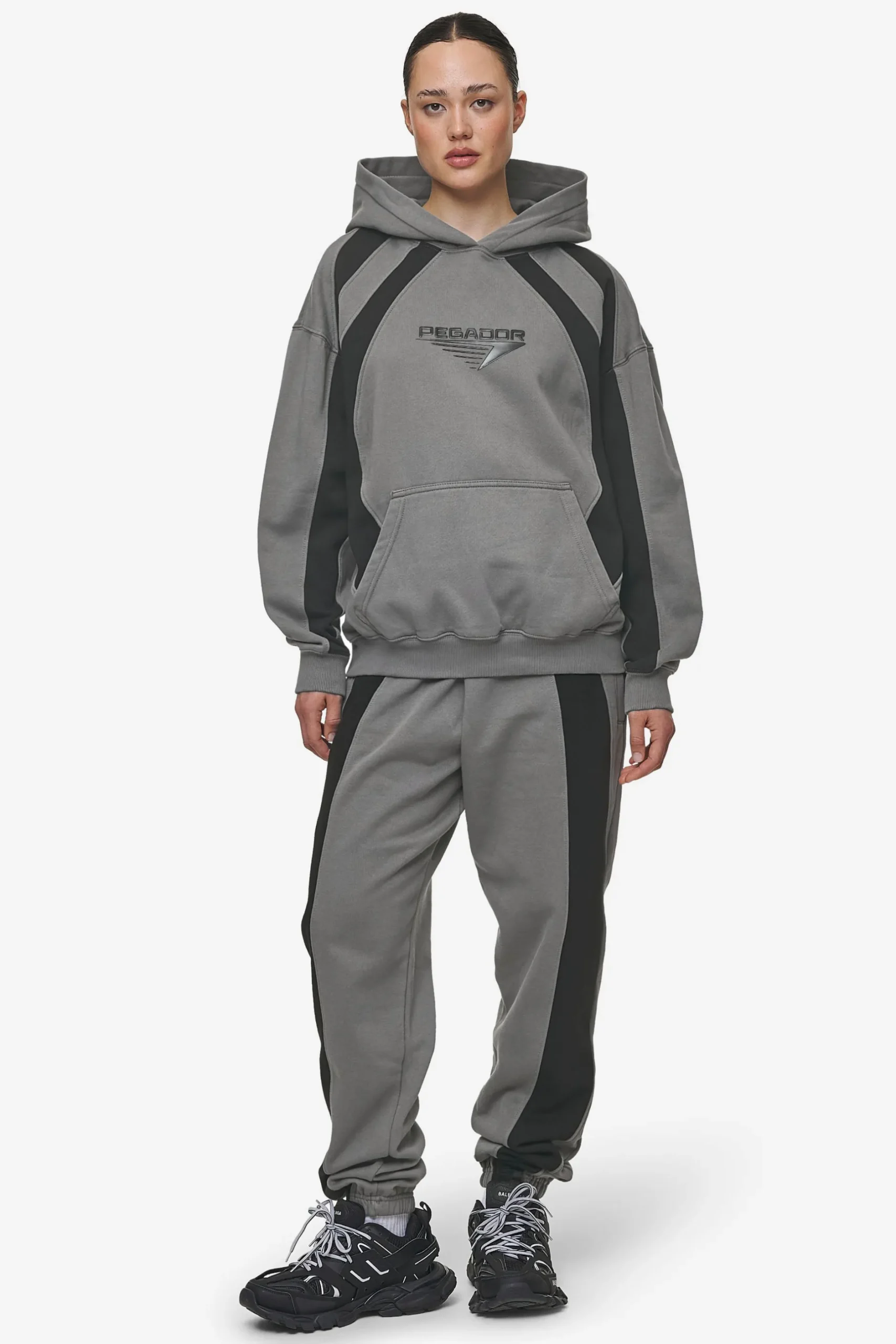 Pegador Hoodies|Amira Oversized Hoodie Washed Deep Grey Black