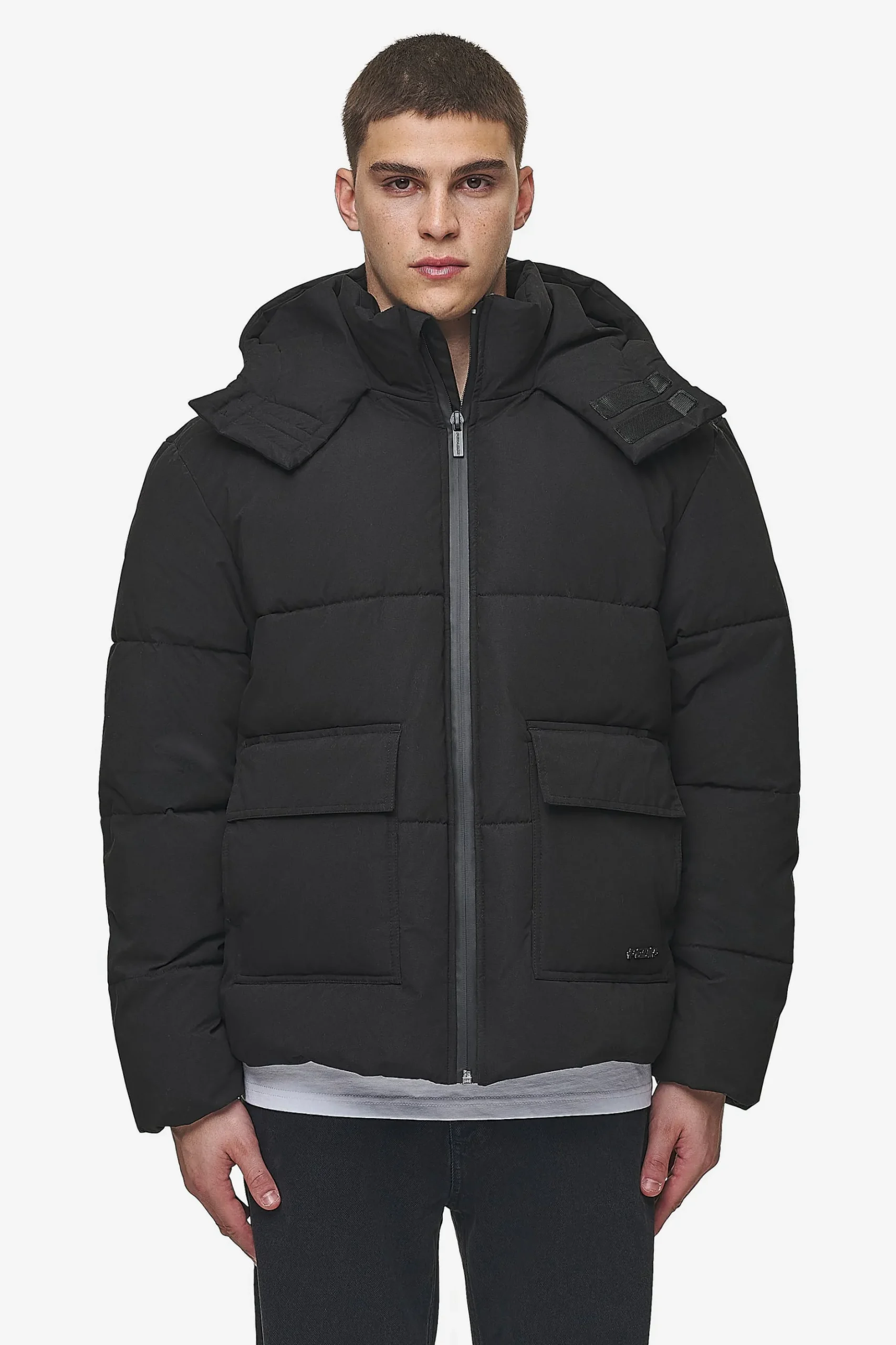 Pegador Jackets|Carvel Water-Reactive Logo Puffer Jacket Black