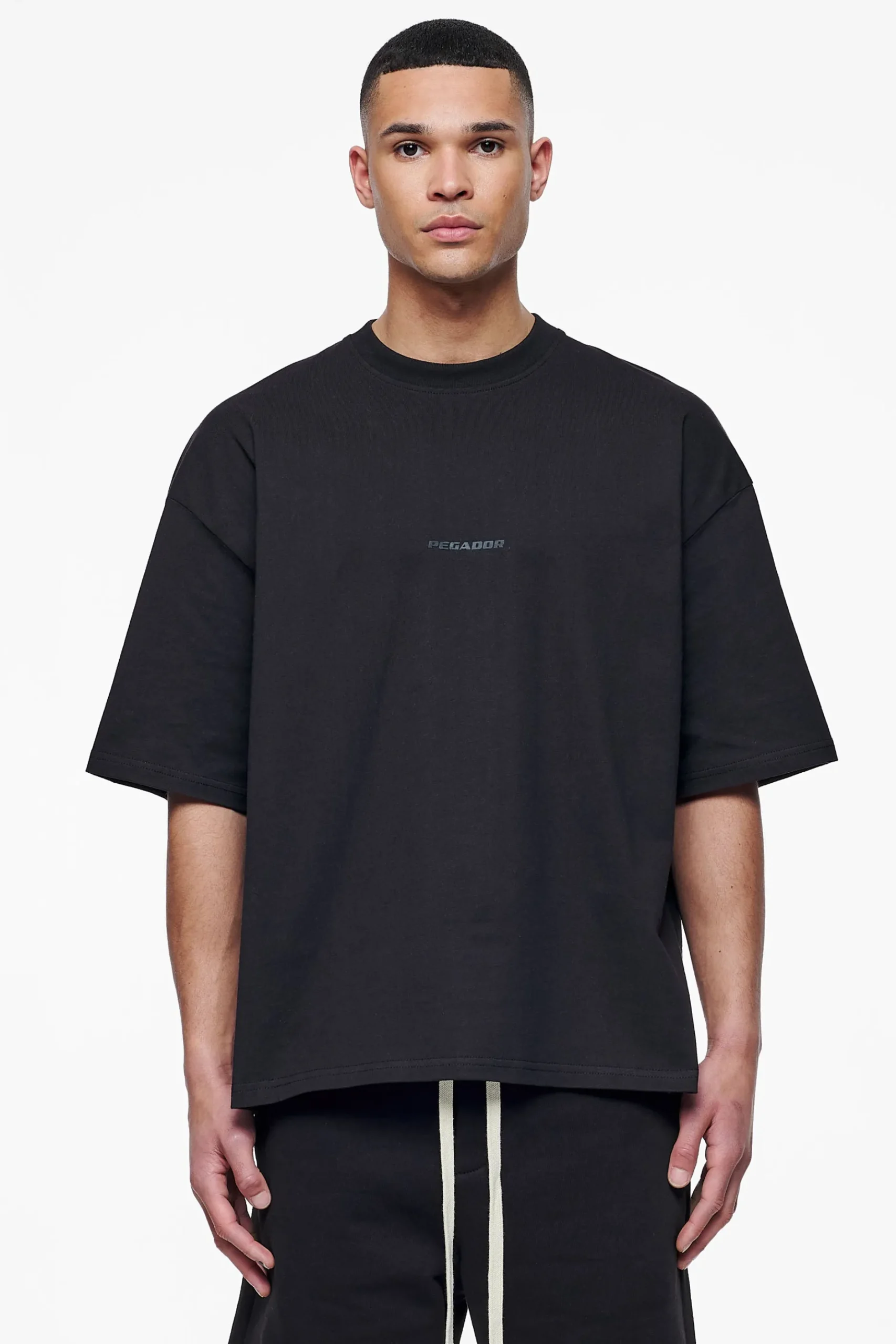 Pegador Tees|Logo Boxy Tee Gum Black