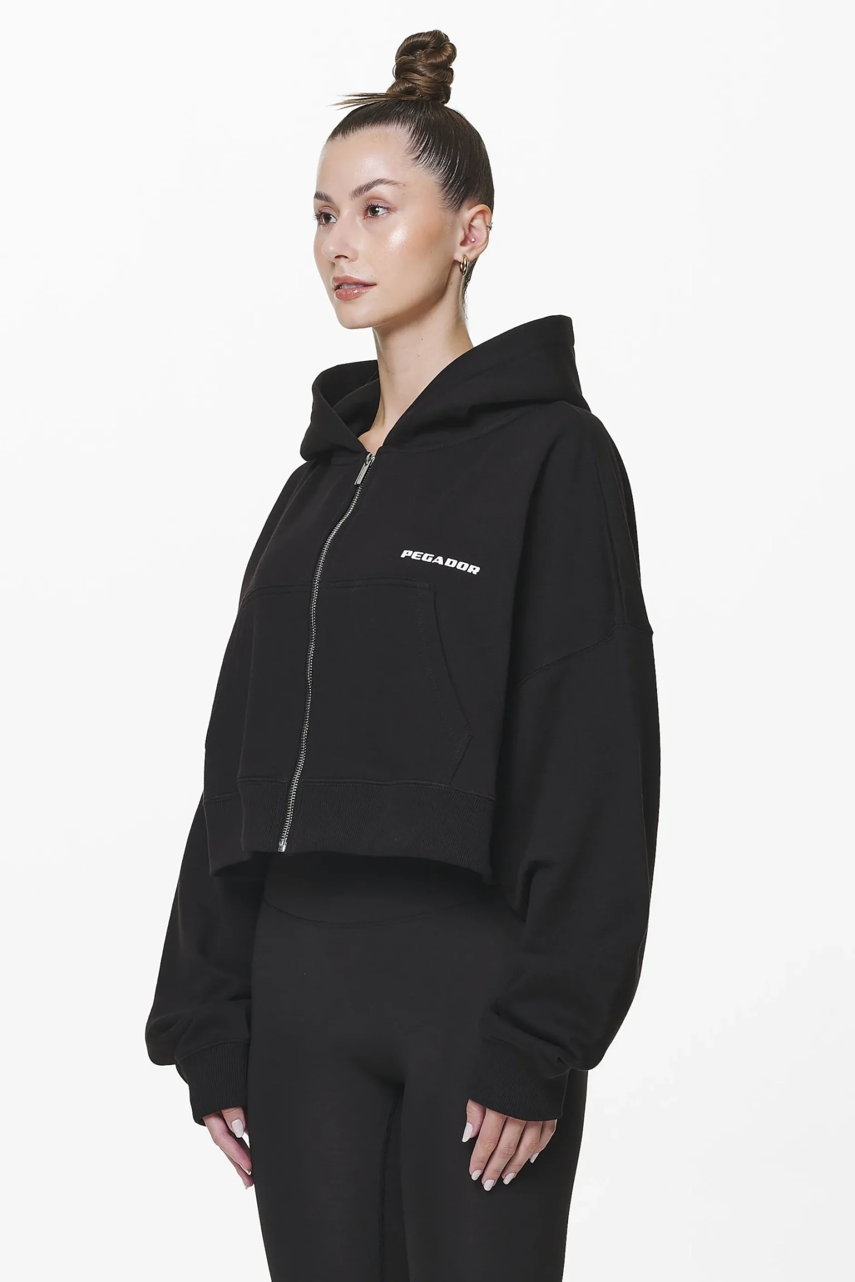Pegador Hoodies|Zip Hoodies|Marla Cropped Zip Hoodie Black Gum