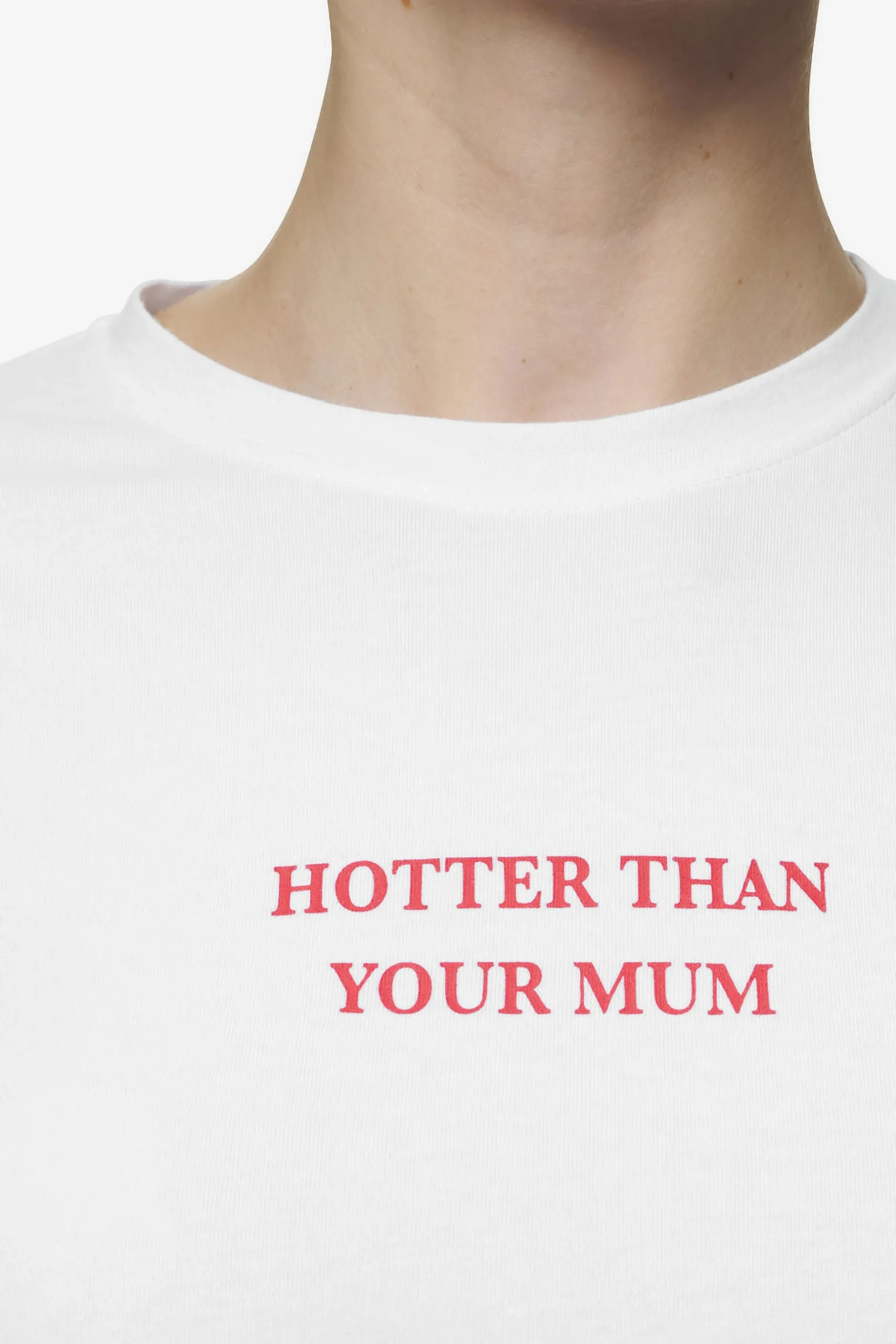 Pegador Tees|Reyna Cropped Baby Tee White